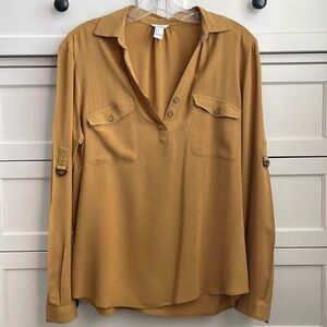 Forever 21 I Love H81 Women’s Mustard Long Sleeve 1/2 Button Collared Blouse - M